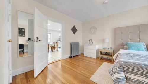 5BR 2BH Bright & Spacious Apt in Brighton - Foto 3