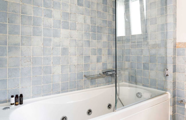 Luxurious Villa in Vasiliki with Swimming Pool & Hot Tub - Foto 16