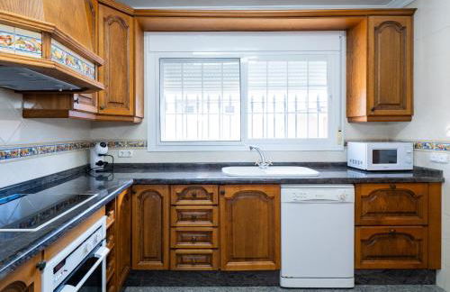 Cubo's Villa Paraiso - Photo 23