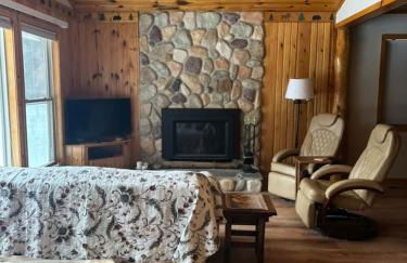 Snowmobile, ATV, Horseback Riding Haven with Quick Trail Access & Games & Entertainment Room - Foto 6