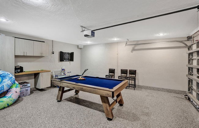 Luxe 4BR Waterfront w Htd Pool 5min to Beach - Foto 23