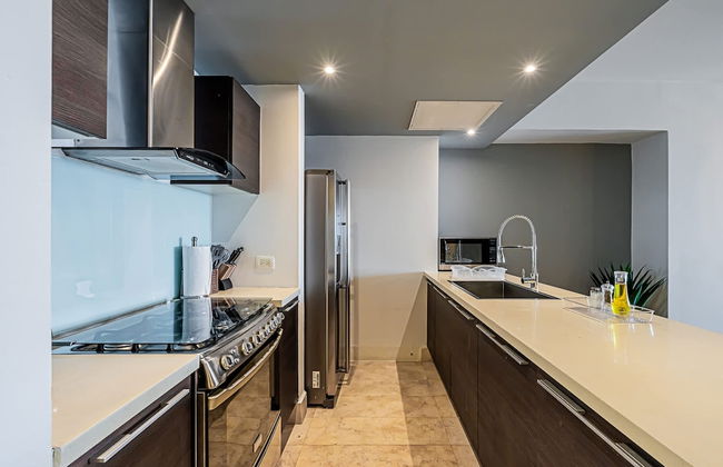 w Prestigious 1BR w Fantastic Balcony in YOO - Foto 7