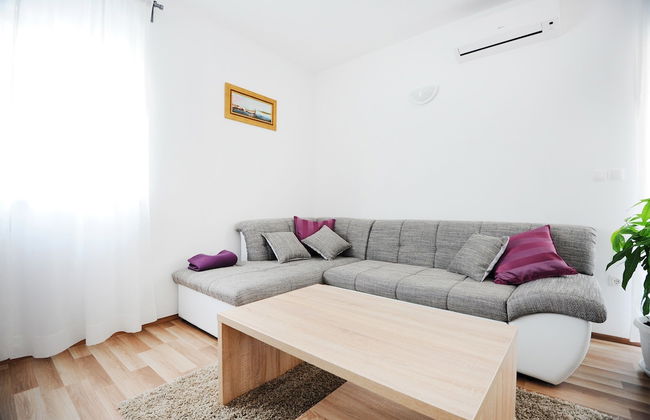 Apartments Hills - Photo 21