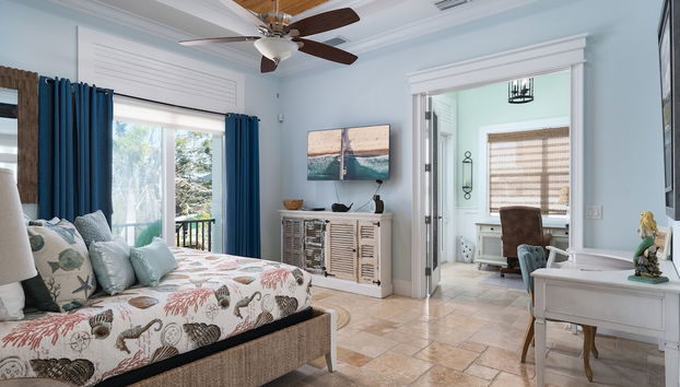 Beautiful Home With Private Pool On The North End Of Fort Myers Beach! 4 Bedroom Home by RedAwning - Foto 5, Habitación