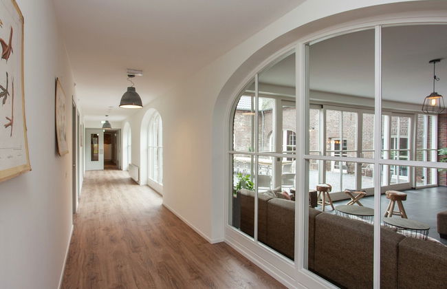 Pet-friendly Mansion - Photo 35