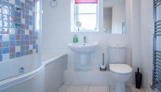13 Rhodewood House - 2 Bedroom Apartment - Saundersfoot - Foto 4, Baño