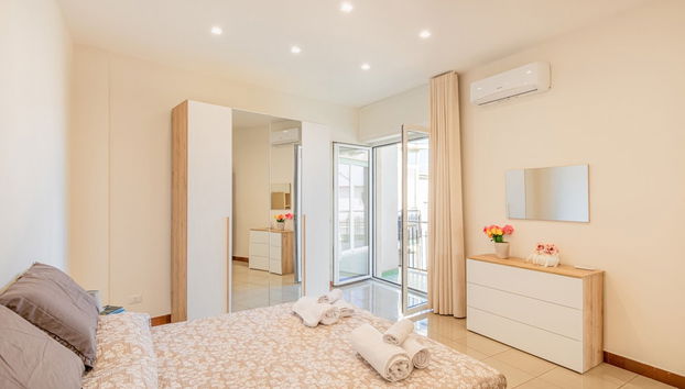 Bright Apartment Private Parking Naples - Foto 3, Zimmer