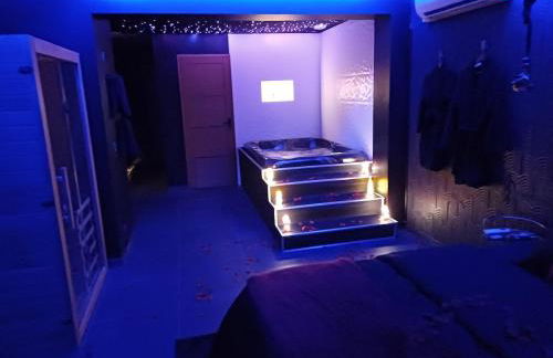 Sweety's Eden Jacuzzi - Jacuzzi privé Sauna Cinéma room Jardin - Terrasse centre-ville - Foto 56