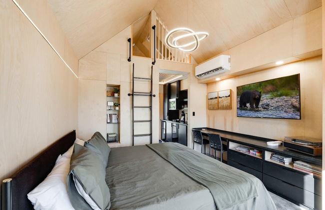 Bunkies-the Commissioner - Photo 13