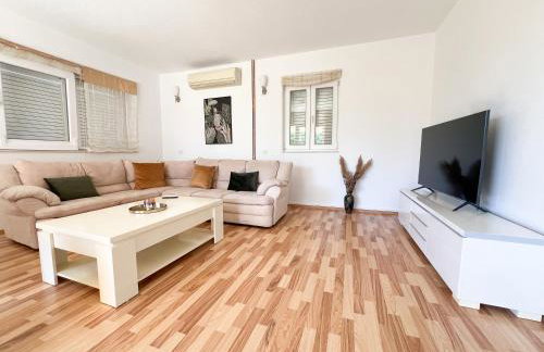 House Basta - Free beach parking - Foto 13