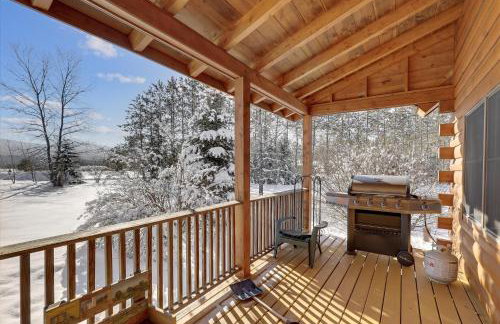Aspen's Run: 3 br log cabin, wood stove, deck, firepit, window a/c by Stowe Country Homes - Foto 16