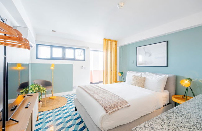 w Beautiful Loft in Santa Ana - Photo 39