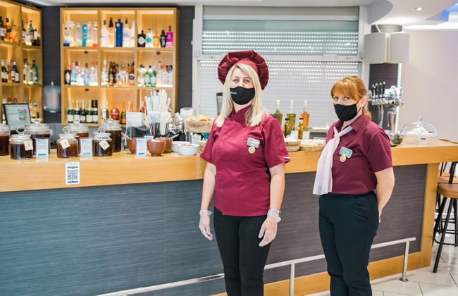 Atlantis Hotel - Photo 35