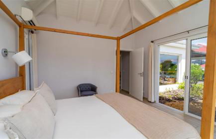 A Caribbean Gem With Stunning Hill and Ocean View - Foto 25