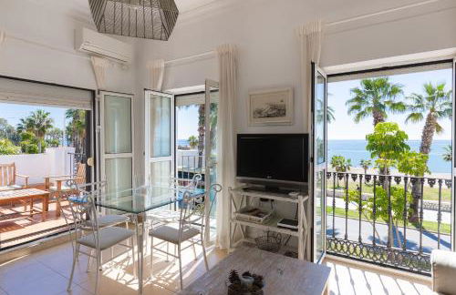 Apartamento con encanto en primera linea de playa - Photo 8