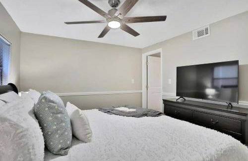 Private Resort Home with Pool & Hot Tub - Foto 45