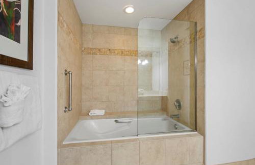 Kaanapali Royal Ocean View 2 BR Sleeps 8 Perfect for Couples Complimentary Car with 6 Nights KRO-G201 by KBM - Foto 57