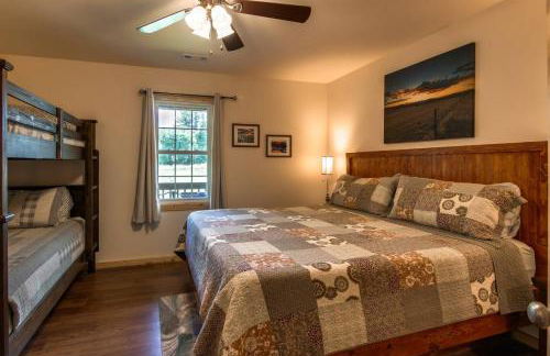 Train Rides, Trails and Casino Fun is Your Smoky Hub - Foto 18