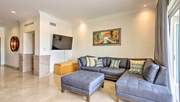 Modern Condo w/ Jetted Tub, Balcony + Ocean View - Foto 4