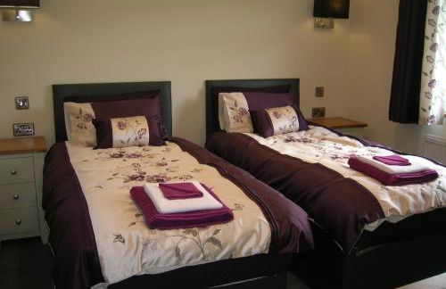 River Lodge Hot Tub Sleeps 6 - Photo 28