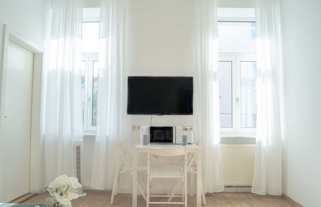 Shared Modern Apartment Schönbrunn - Budget Chic Room - Foto 11