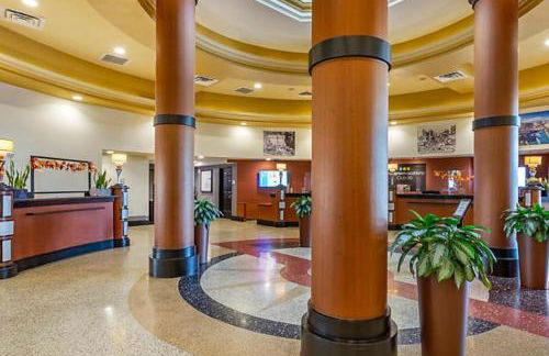 2BD resort condo with amenities and next to shopping right off the Las Vegas Strip - Foto 48