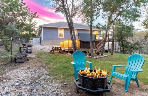 Neon Vibes Outdoor TV Hot Tub Arcade Room - Foto 43