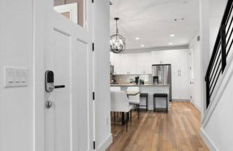 Mins to Downtown- Formula 1 - ACL - Foto 33