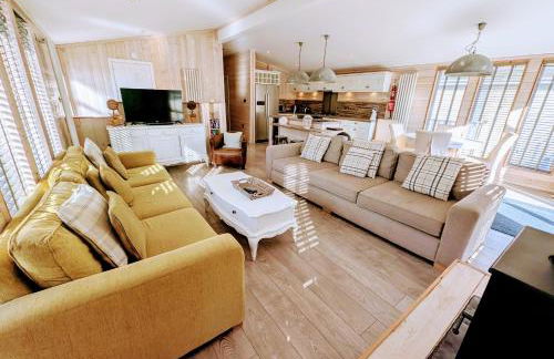 1 or 2 bedroom Hot tub Lodges - Foto 13