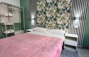 Dimora di Antonietta Room - near Train Station & Wi-Fi - Foto 11