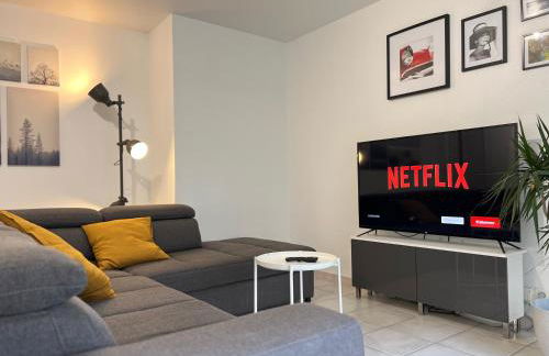 Grand T2 Centre Ville avec Parking Gratuit - Foto 2