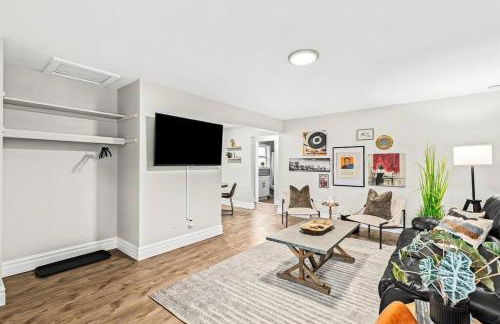 Luxury King Suite - Newly Renovated in Mt. Clemens - Foto 9