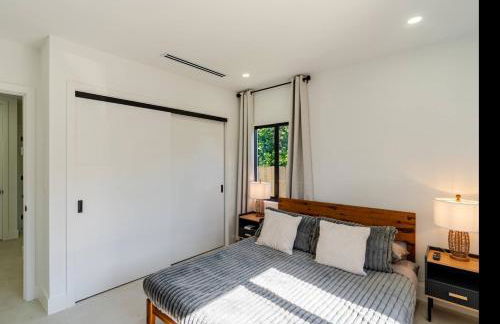 Miami Oasis by Brickell and Beaches - Photo 43