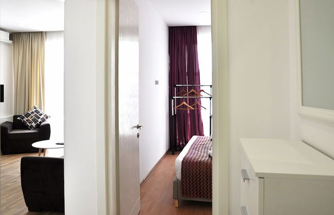 BFG Suites Apartments - Photo 36