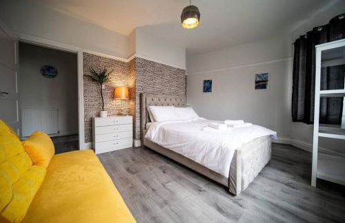 Spacious Apartment With A Terrace Style Rooftop - Foto 8