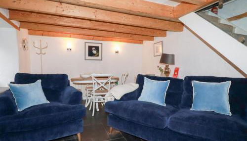 2 Rose Cottage - Photo 3