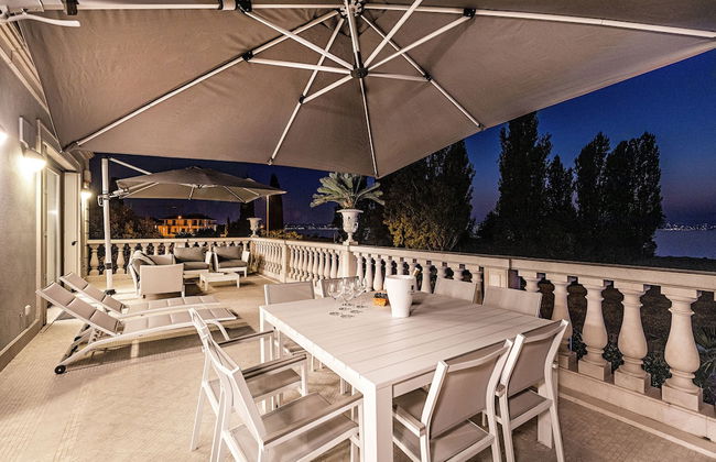 Luxury Lakefront Catullo with pool - Photo 48