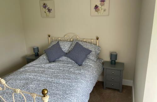 Cottage - Sleeps 4 - Pet Friendly - Parking - Foto 14