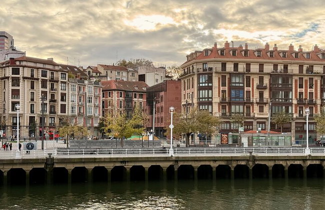 Passeio Histórico a Pé por Bilbao em Pequeno Grupo - Foto 10