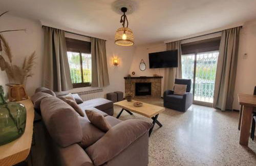 Casa Feliç, 6 people, fireplace and HotTub - Foto 11