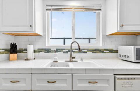 Prime Manhattan Beach 2BR Walk to Beach with Parking - Foto 32