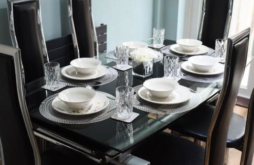 Spacious 4-Bed Family House - Foto 51