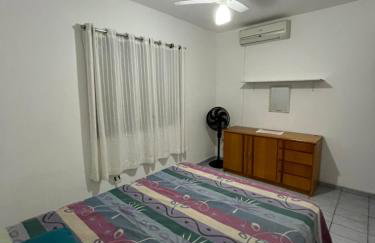 Ap Canto do Forte com Wi-Fi, TV e varanda - Foto 14