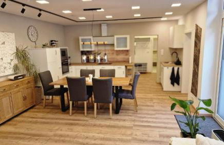 AUXBRG - 4 Zimmer, XL Wasserbett, 65 Zoll TV, XL Terrasse - Foto 34