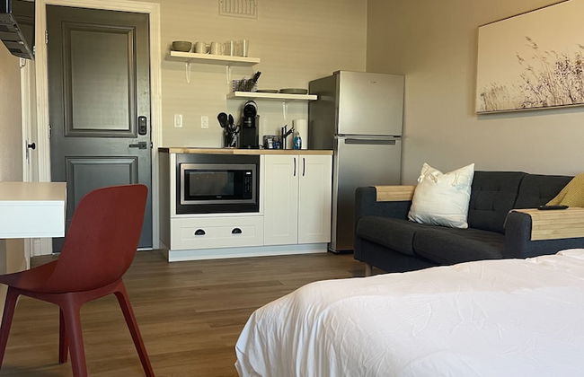 Apartment 202 - Photo 1