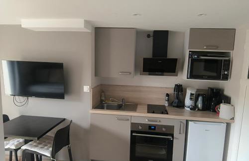 Aux pieds de la colline de Mousson - Foto 17