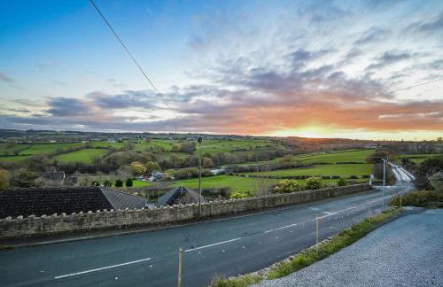 Spacious 6 Bedroom Escape with Hot Tub, Games Room & Karaoke in Yorkshire - Foto 73