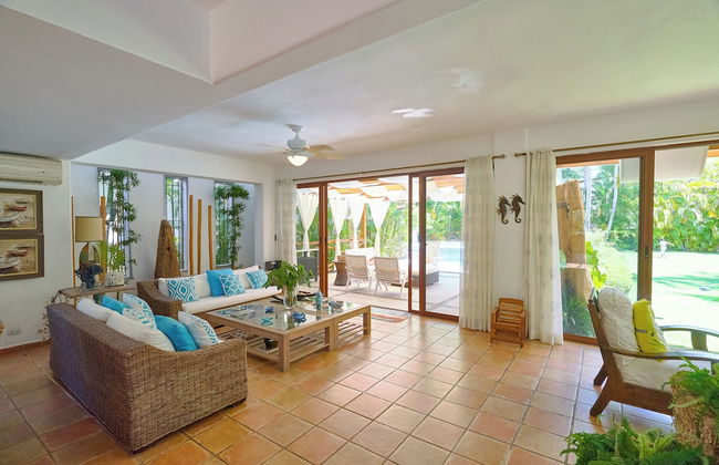 Beach Villa in El Portillo Sleeps 12 - Foto 27