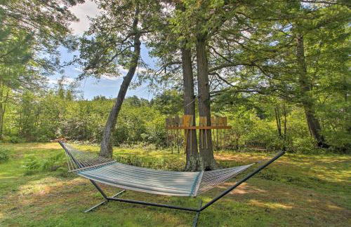 The Cedars Cabin with Beach Access on Panther Pond - Foto 21