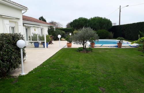 Studio meublé 2 pièces jardin piscine - Foto 2